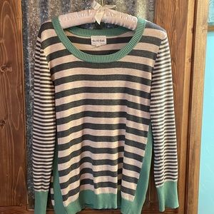 Multi color Olive + Oak SZ M Sweater